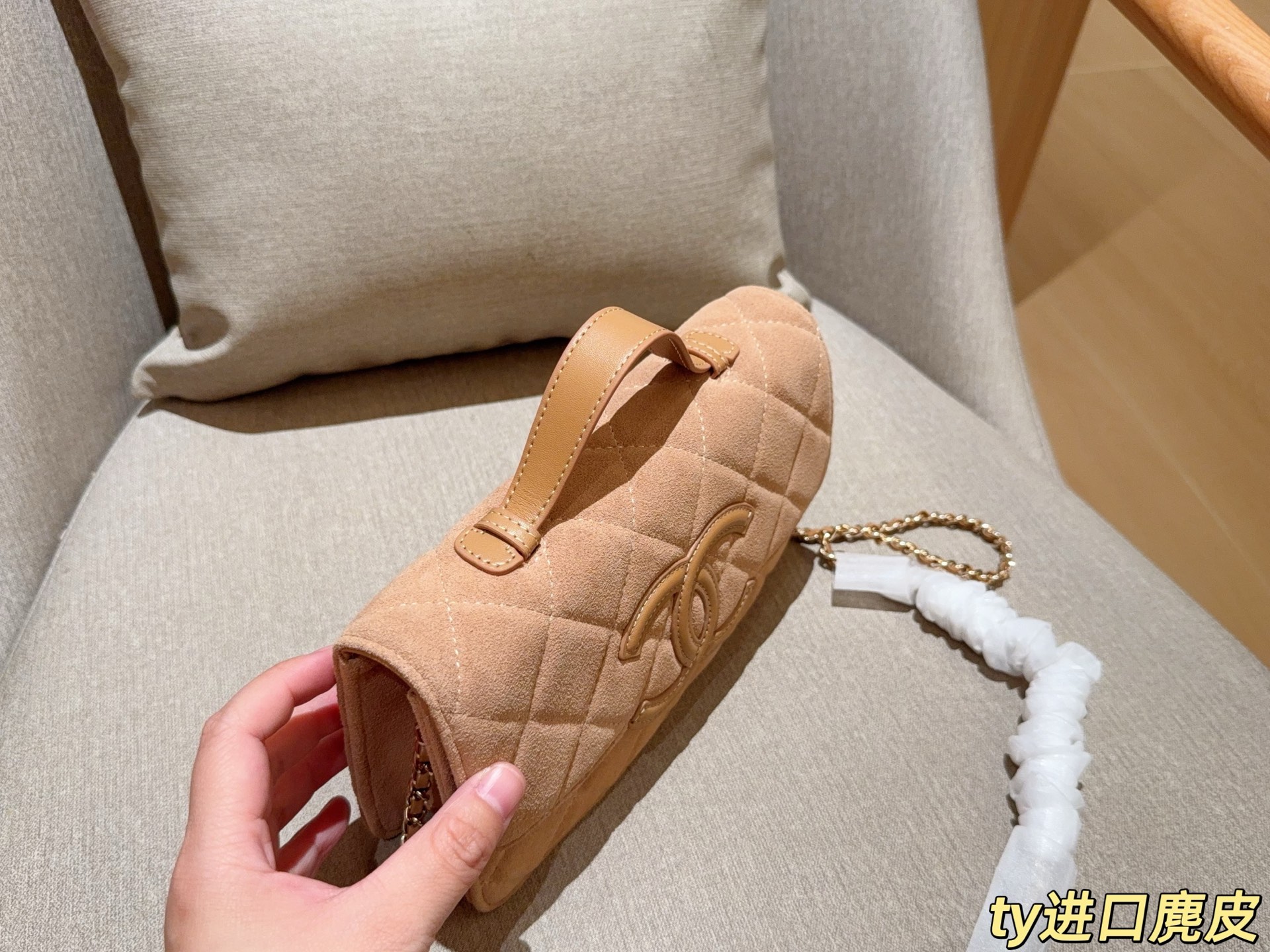 Cheap Chanel AAA quality Handbags in 228209, $90 USD- [IB228209] - Replica Chanel AAA quality Handbags