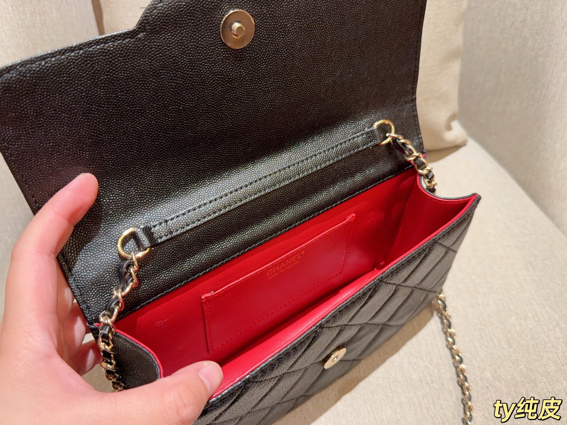 Cheap Chanel AAA quality Handbags in 228211, $90 USD- [IB228211] - Replica Chanel AAA quality Handbags
