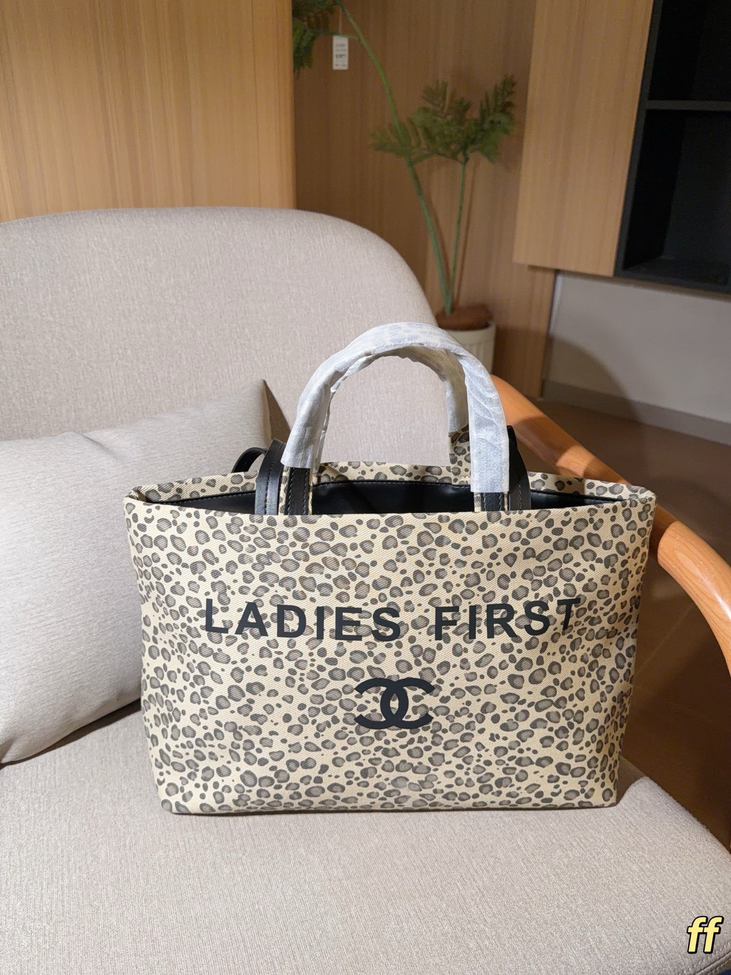 Cheap Chanel AAA quality Handbags in 228212, $70 USD- [IB228212] - Replica Chanel AAA quality Handbags