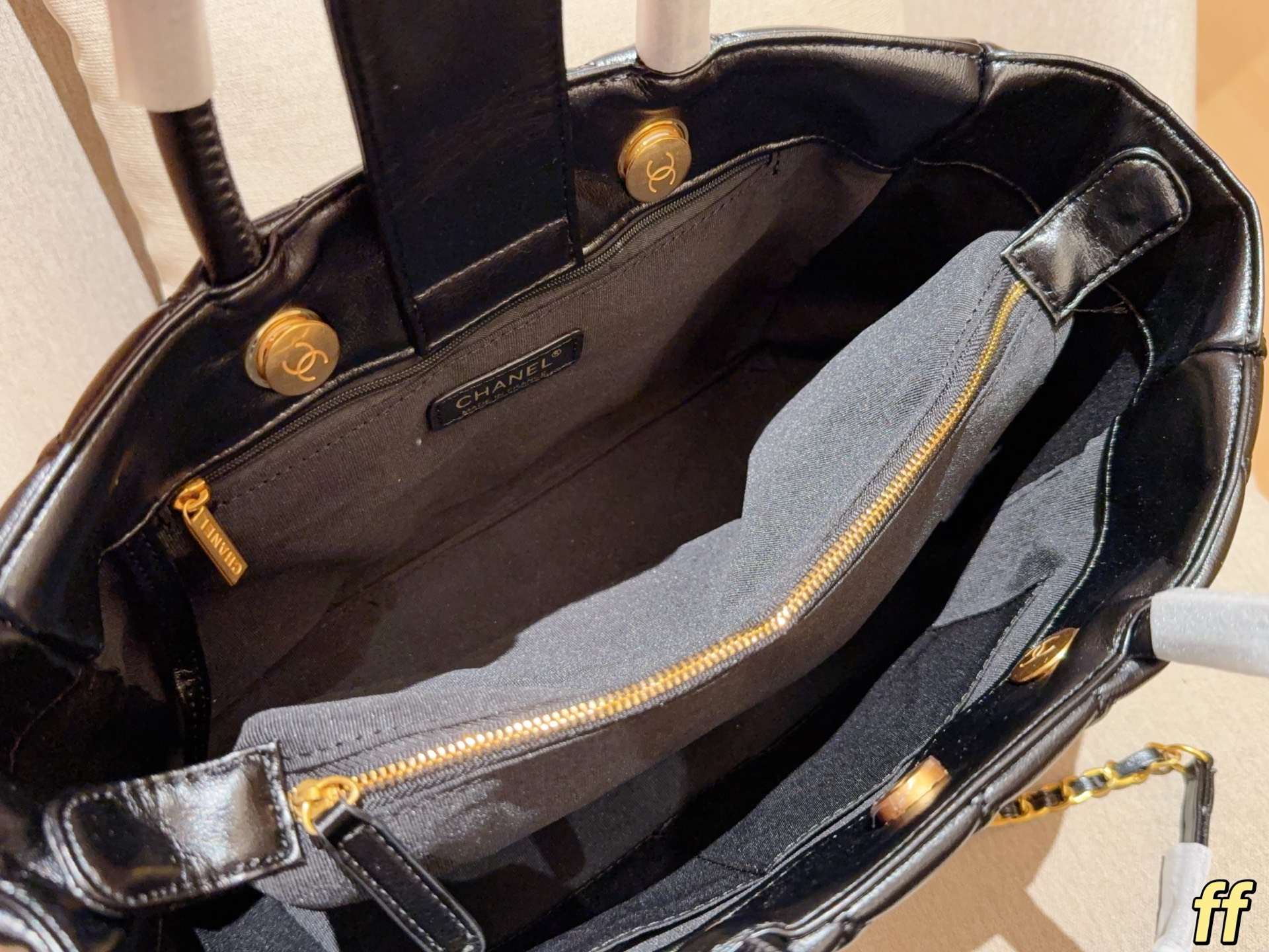 Cheap Chanel AAA quality Handbags in 228213, $75 USD- [IB228213] - Replica Chanel AAA quality Handbags