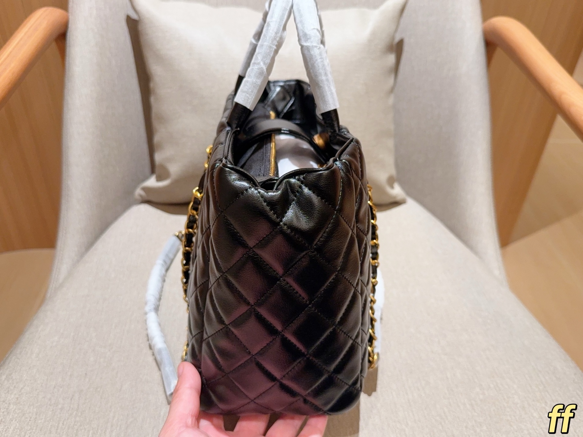 Cheap Chanel AAA quality Handbags in 228213, $75 USD- [IB228213] - Replica Chanel AAA quality Handbags