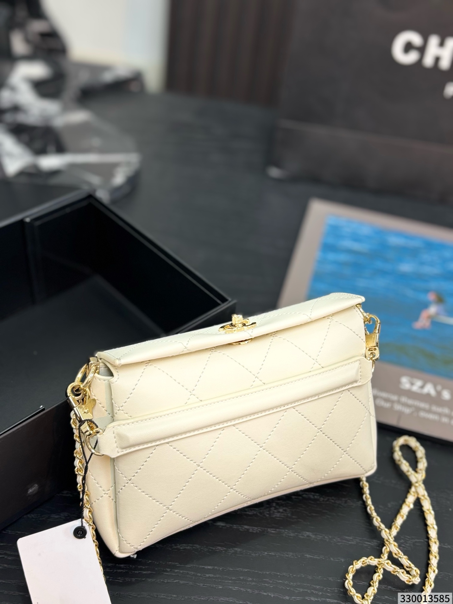Cheap Chanel AAA quality Handbags in 228231, $70 USD- [IB228231] - Replica Chanel AAA quality Handbags