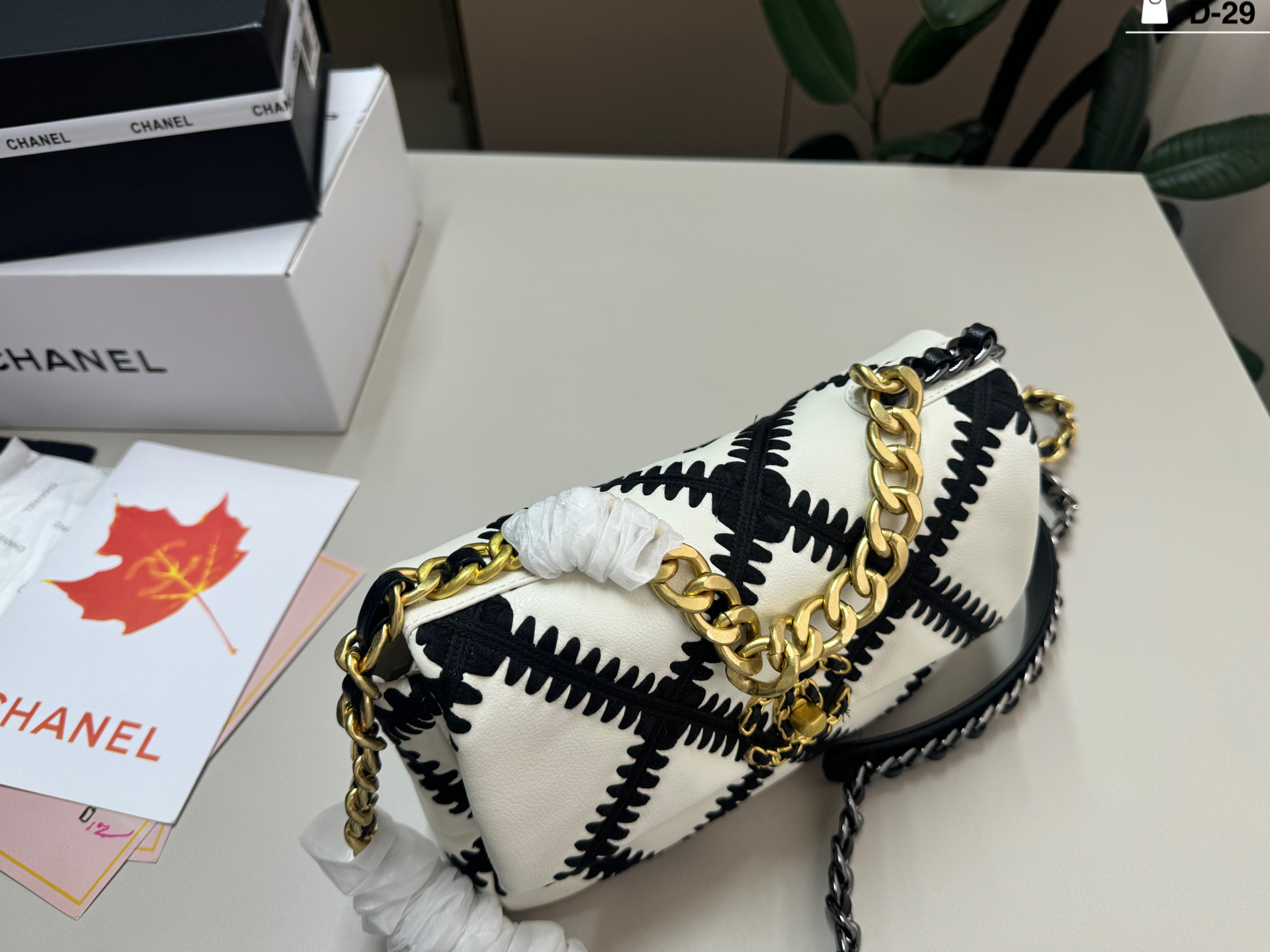 Cheap Chanel AAA quality Handbags in 228232, $70 USD- [IB228232] - Replica Chanel AAA quality Handbags
