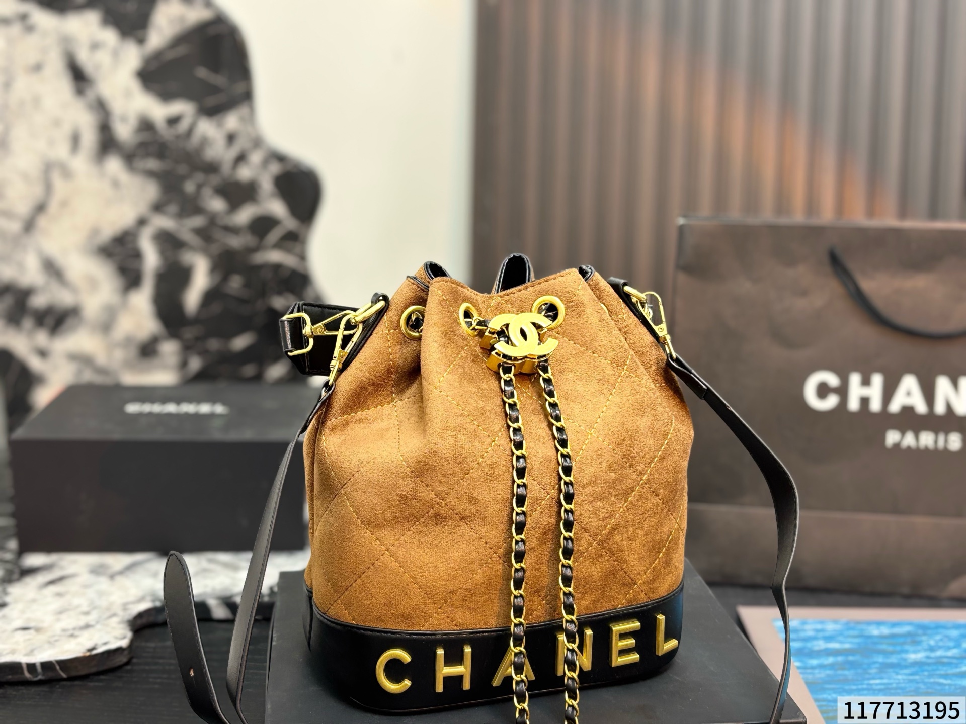 Cheap Chanel AAA quality Handbags in 228262, $50 USD- [IB228262] - Replica Chanel AAA quality Handbags
