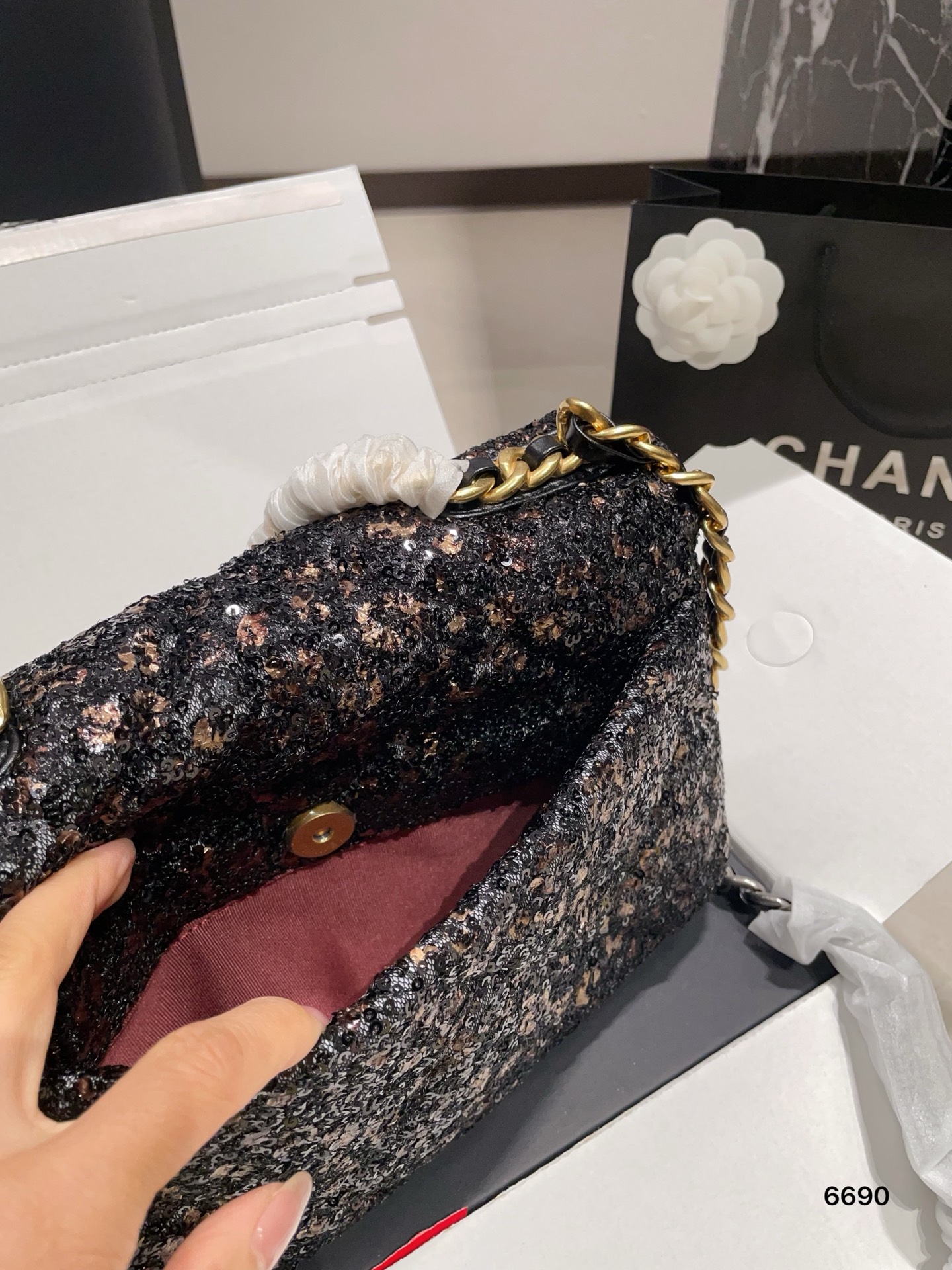 Cheap Chanel AAA quality Handbags in 228266, $75 USD- [IB228266] - Replica Chanel AAA quality Handbags