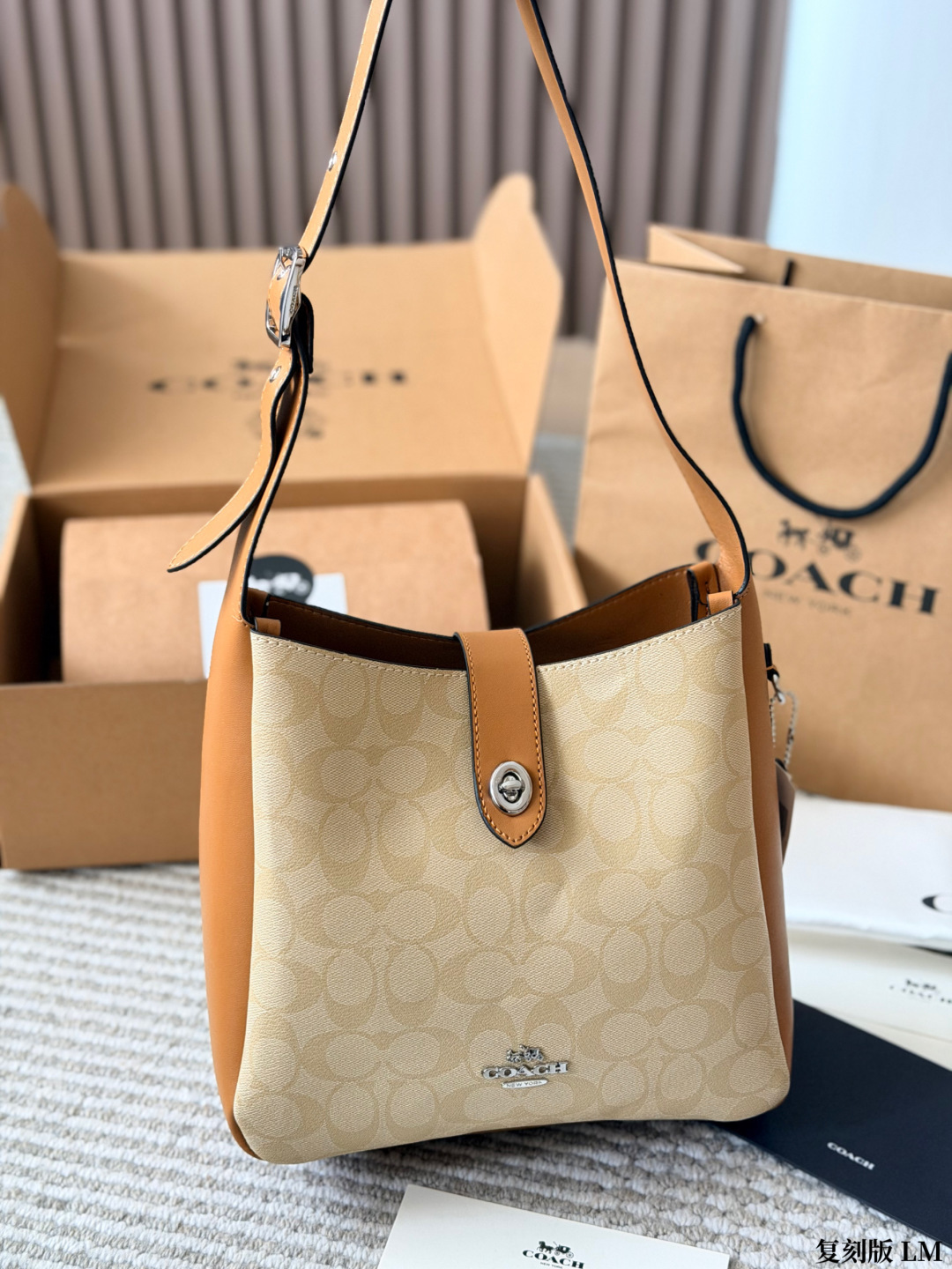Cheap Coach Cross Bags in 228272, $70 USD- [IB228272] - Replica Coach Cross Bags