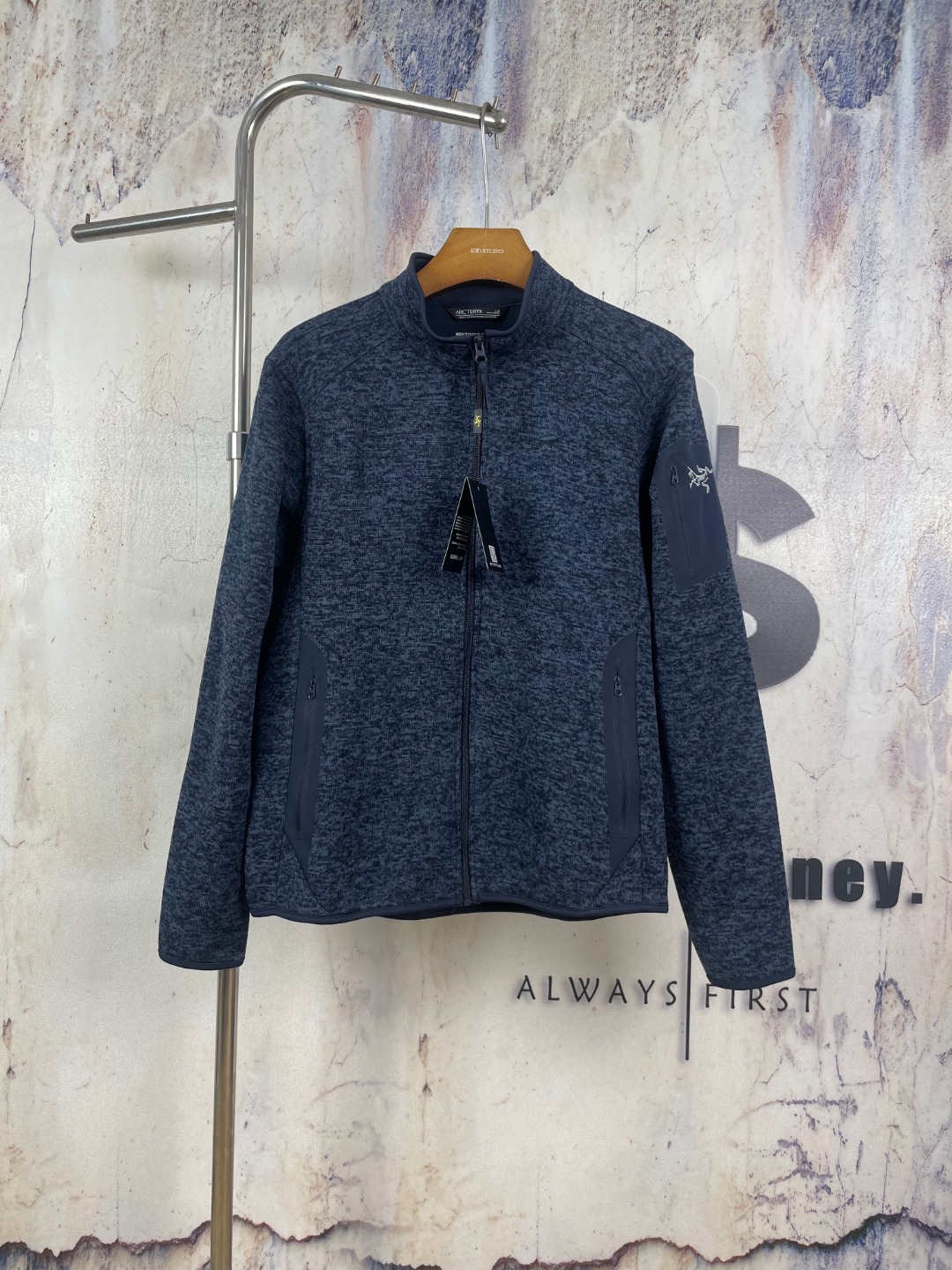 Cheap ARC TERYX Jackets for Men in 228420, $50 USD- [IB228420] - Replica ARC TERYX Jackets for Men