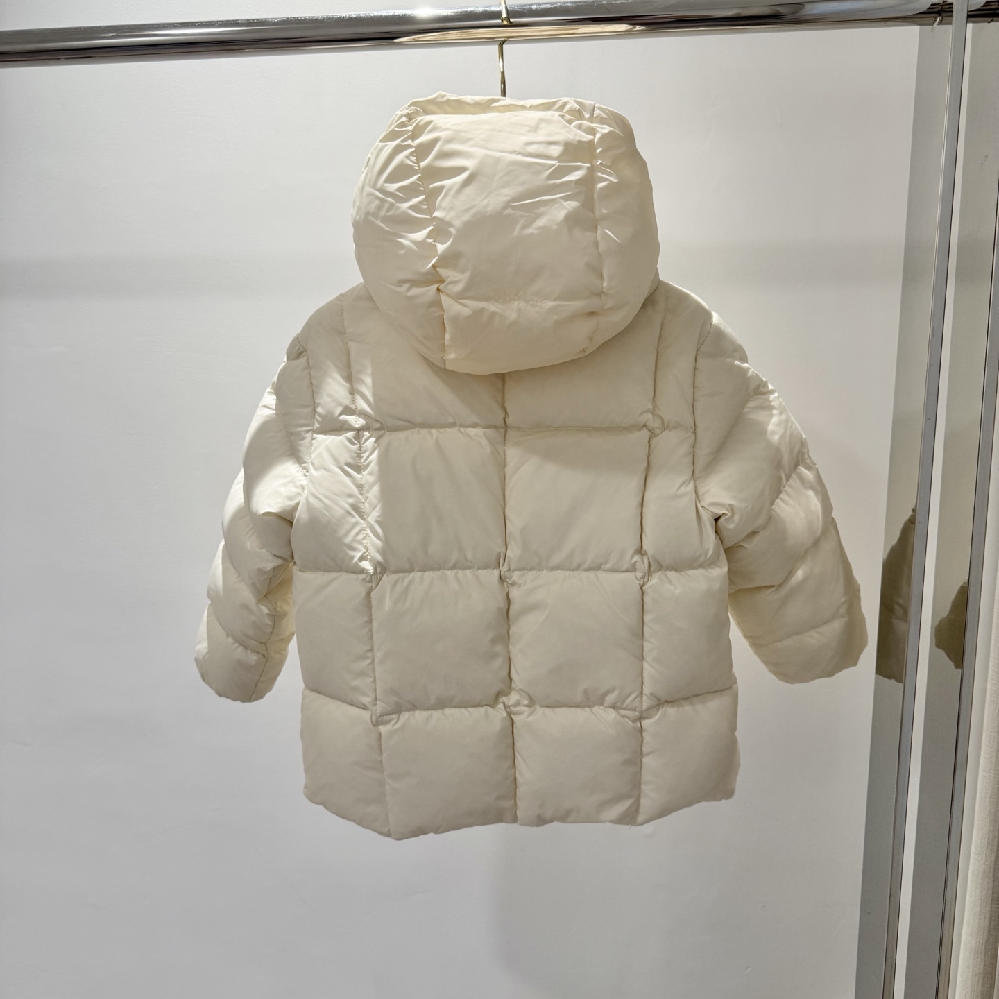 Cheap Moncle Children's Down jacket  in 228620, $150 USD- [IB228620] - Replica Down jacket
