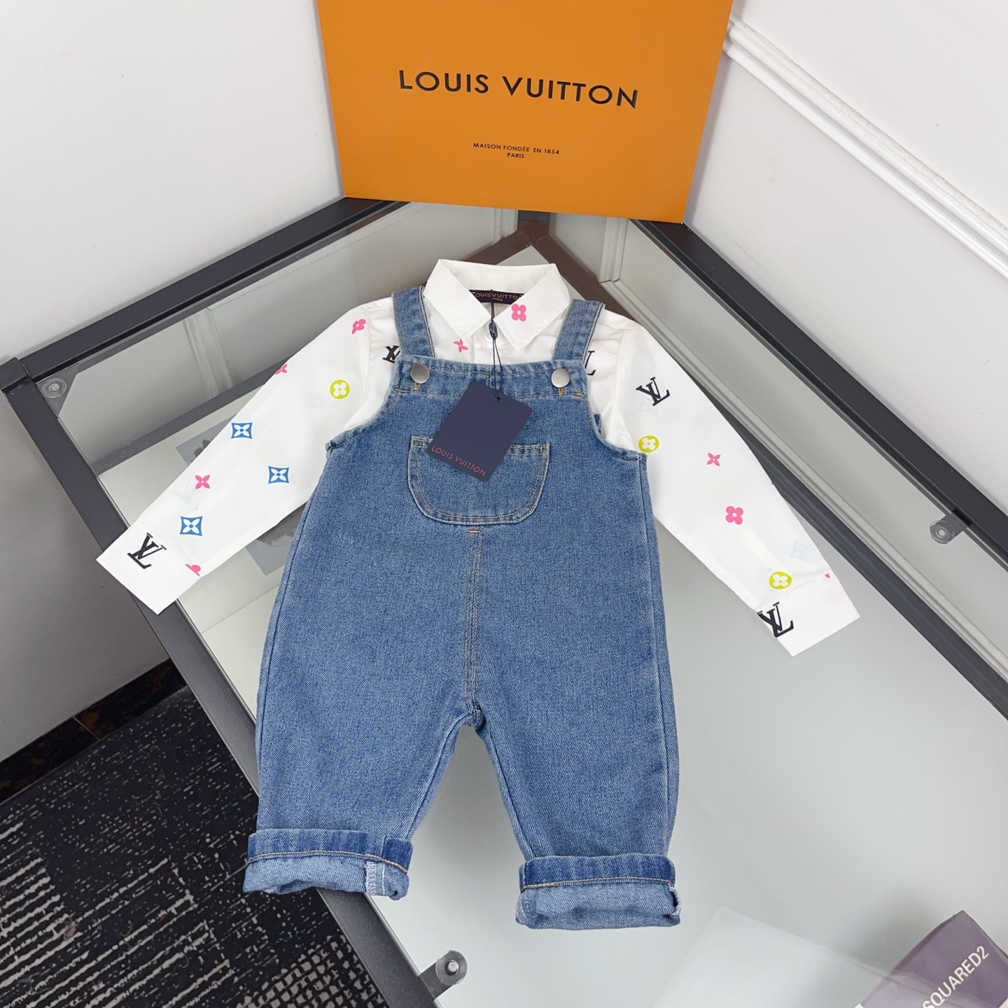 Cheap Louis Vuitton Children's Tracksuits in 228634, $60 USD- [IB228634] - Replica Tracksuits