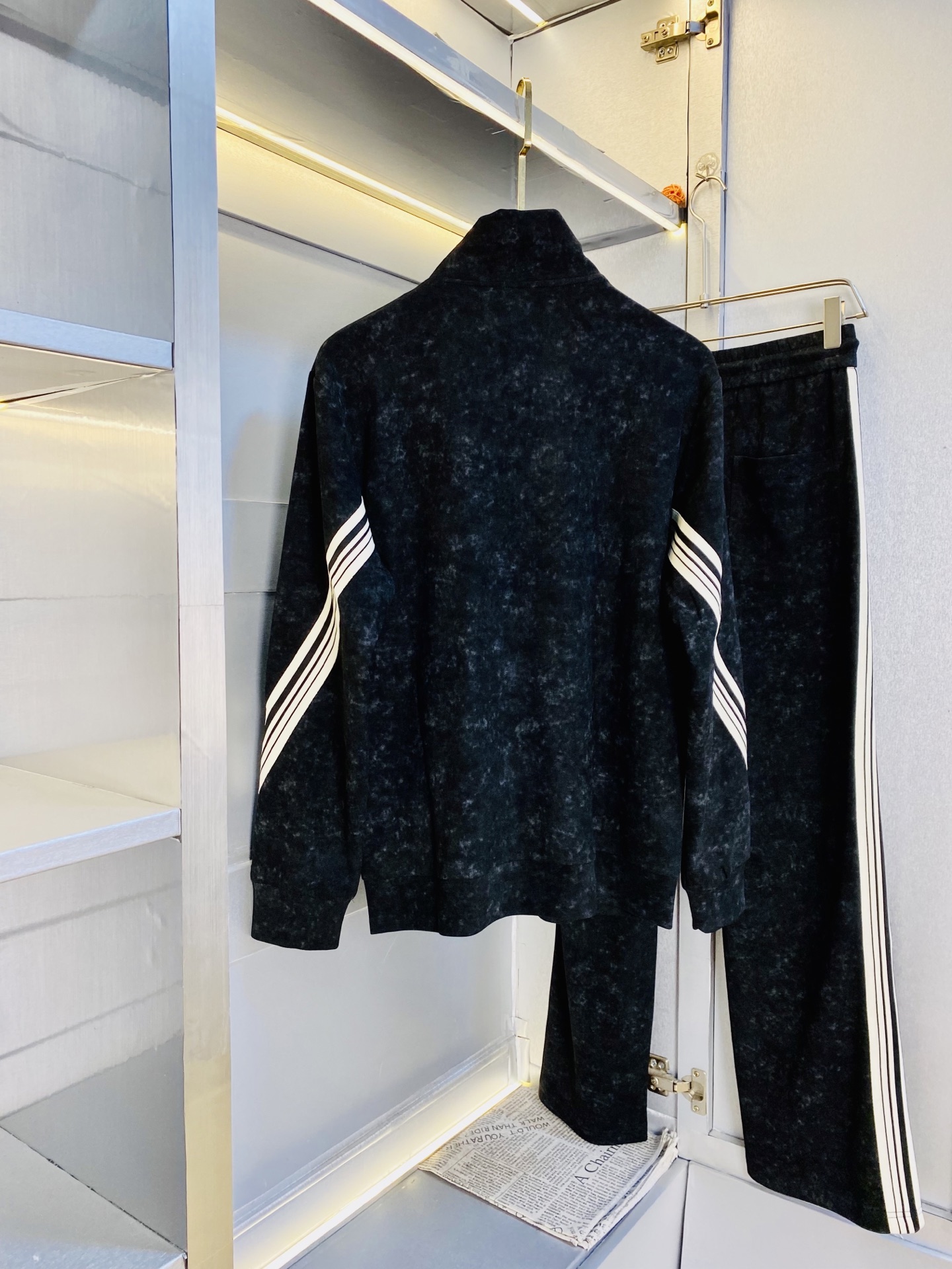 Cheap Balenciaga Tracksuits in 228686, $125 USD- [IB228686] - Replica Balenciaga Tracksuits