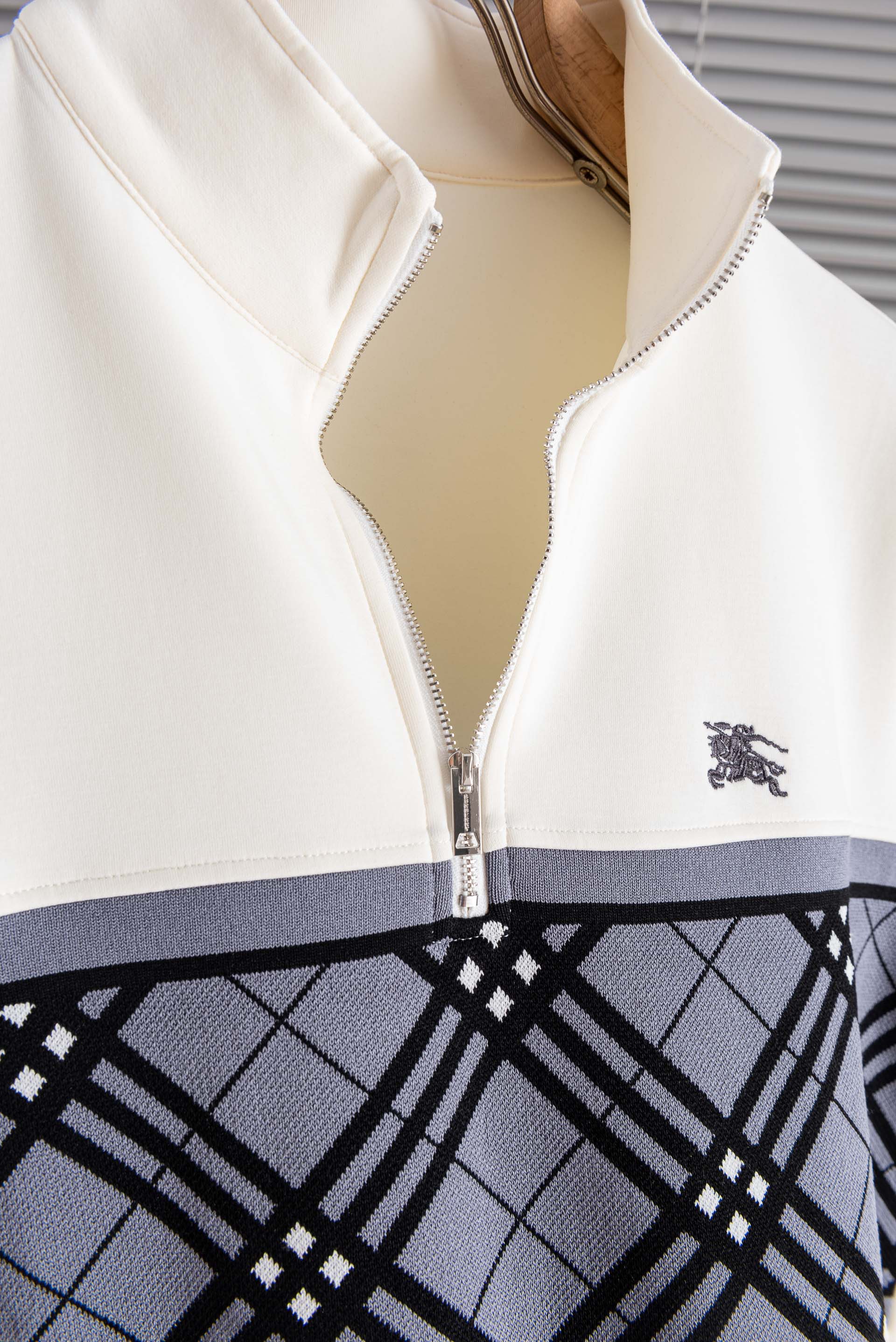Cheap Burberry Hoodies for Men in 228695, $75 USD- [IB228695] - Replica Burberry Hoodies for Men