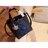 Dior AAA Quality Handbags in 227959