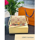 Louis Vuitton AAA Mini Shoulder Bags in 227981