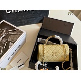 Chanel AAA quality Handbags in 228239