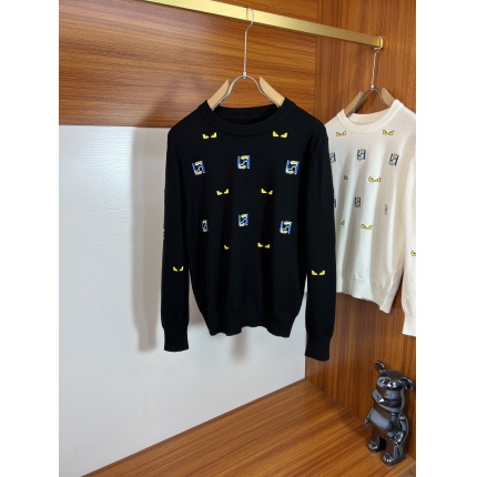 Fendi Sweaters for Men in 229103