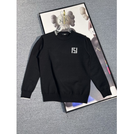 Fendi Sweaters for Men in 229108