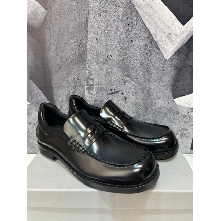 Balenciaga Leather Shoes in 229769