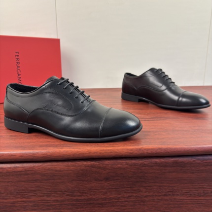 Ferragamo Dress Shoes For Men in 229841