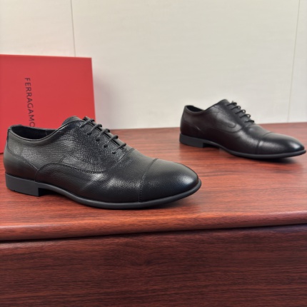 Ferragamo Dress Shoes For Men in 229844