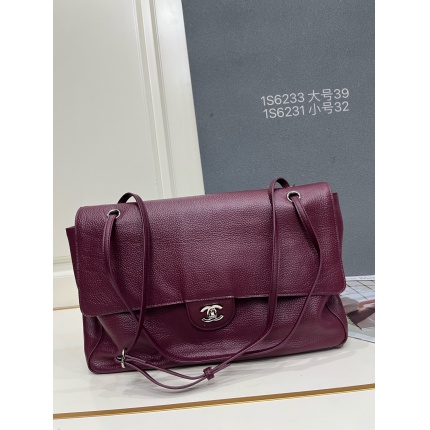 Cheap Chanel AAA quality Handbags in 230070, $140 USD- [IB230070] - Replica Chanel AAA quality Handbags