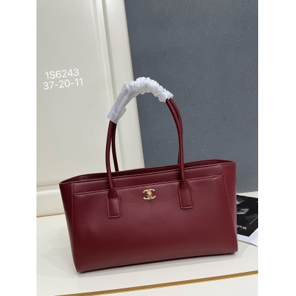 Cheap Chanel AAA quality Handbags in 230073, $140 USD- [IB230073] - Replica Chanel AAA quality Handbags