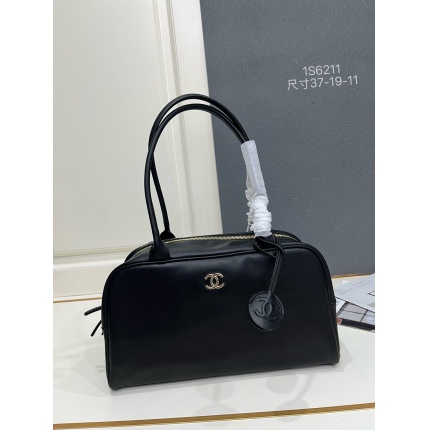 Cheap Chanel AAA quality Handbags in 230079, $130 USD- [IB230079] - Replica Chanel AAA quality Handbags