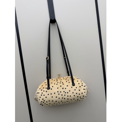 Cheap Chanel AAA quality Handbags in 230094, $140 USD- [IB230094] - Replica Chanel AAA quality Handbags