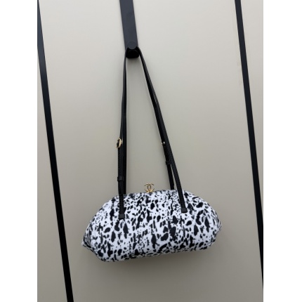 Cheap Chanel AAA quality Handbags in 230095, $140 USD- [IB230095] - Replica Chanel AAA quality Handbags