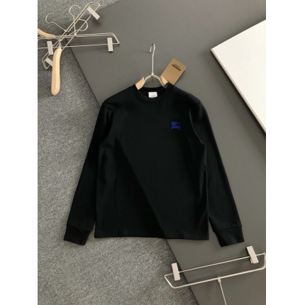 Burberry Long-Sleeved T-Shirts in 230364