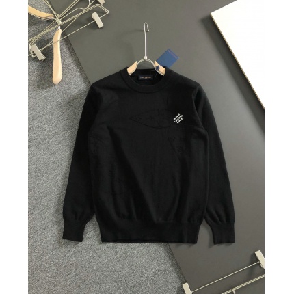 Louis Vuitton  Sweaters for Men in 230381