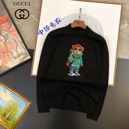 Gucci Sweaters for Men in 230553