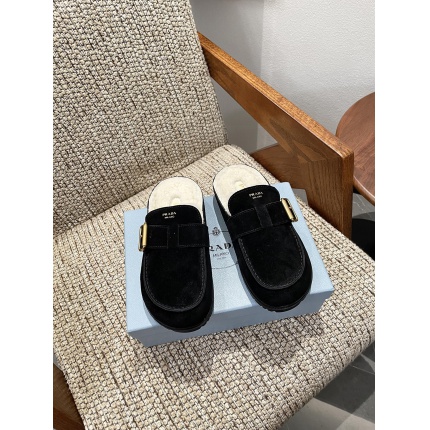 Prada Slippers For Women in 230733