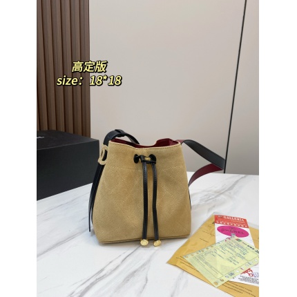 Cheap Chanel AAA quality Handbags in 230767, $135 USD- [IB230767] - Replica Chanel AAA quality Handbags