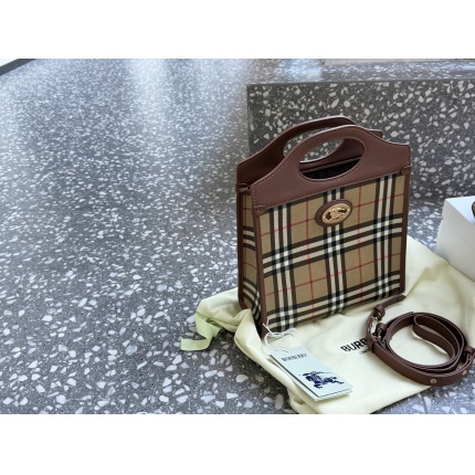 Cheap Burberry AAA Quality Handbags in 230811, $115 USD- [IB230811] - Replica Burberry AAA Quality Handbags