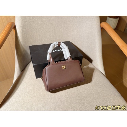 Cheap Chanel AAA quality Handbags in 230847, $115 USD- [IB230847] - Replica Chanel AAA quality Handbags