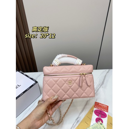 Chanel AAA quality Handbags in 230853