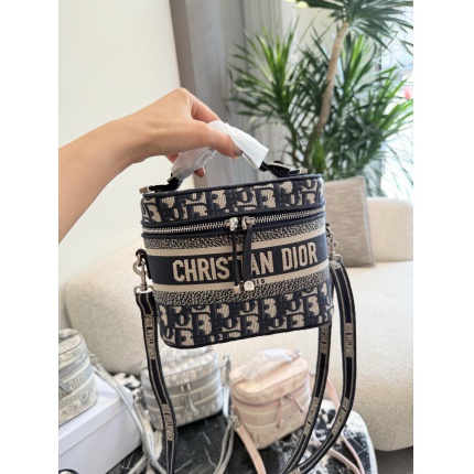 Cheap Dior AAA Quality Handbags in 230956, $120 USD- [IB230956] - Replica Dior AAA Quality Handbags