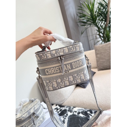 Cheap Dior AAA Quality Handbags in 230957, $120 USD- [IB230957] - Replica Dior AAA Quality Handbags