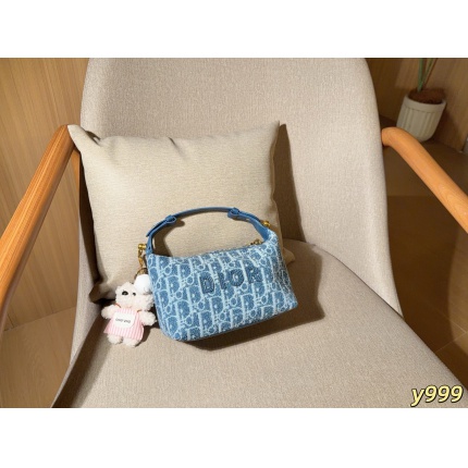 Cheap Dior AAA Quality Handbags in 230966, $60 USD- [IB230966] - Replica Dior AAA Quality Handbags