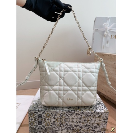 Cheap Dior AAA Quality Handbags in 230986, $120 USD- [IB230986] - Replica Dior AAA Quality Handbags