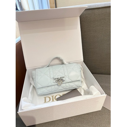 Cheap Dior AAA Quality Handbags in 230997, $75 USD- [IB230997] - Replica Dior AAA Quality Handbags