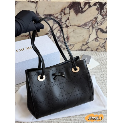 Cheap Dior AAA Quality Handbags in 231022, $115 USD- [IB231022] - Replica Dior AAA Quality Handbags