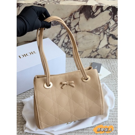 Cheap Dior AAA Quality Handbags in 231024, $115 USD- [IB231024] - Replica Dior AAA Quality Handbags