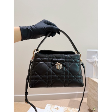 Cheap Dior AAA Quality Handbags in 231025, $135 USD- [IB231025] - Replica Dior AAA Quality Handbags
