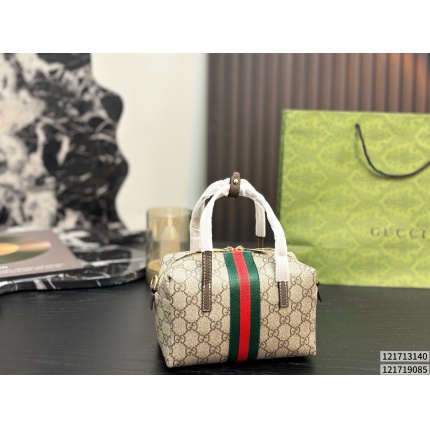 Cheap Gucci AAA Quality Handbags in 231099, $65 USD- [IB231099] - Replica Gucci AAA Quality Handbags