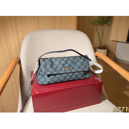 Cheap Gucci AAA Quality Handbags in 231130, $75 USD- [IB231130] - Replica Gucci AAA Quality Handbags