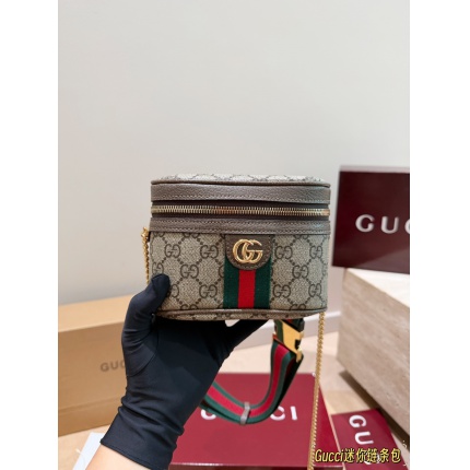 Cheap Gucci AAA Quality Handbags in 231134, $75 USD- [IB231134] - Replica Gucci AAA Quality Handbags