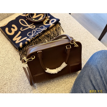 Loewe Bags in 231161