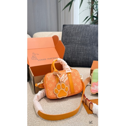 Cheap Louis Vuitton AAA Mini Shoulder Bags in 231179, $80 USD- [IB231179] - Replica Louis Vuitton AAA Mini Shoulder Bags