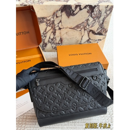 Cheap Louis Vuitton AAA+++ bags For Men in 231196, $105 USD- [IB231196] - Replica Louis Vuitton AAA+++ bags For Men